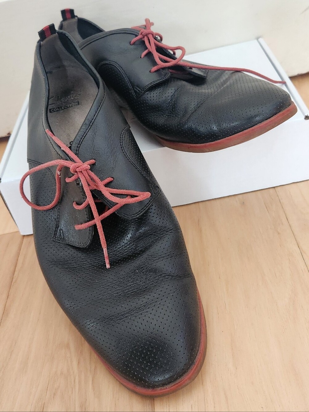 Clarks Black Leather Oxfords with Red Accents